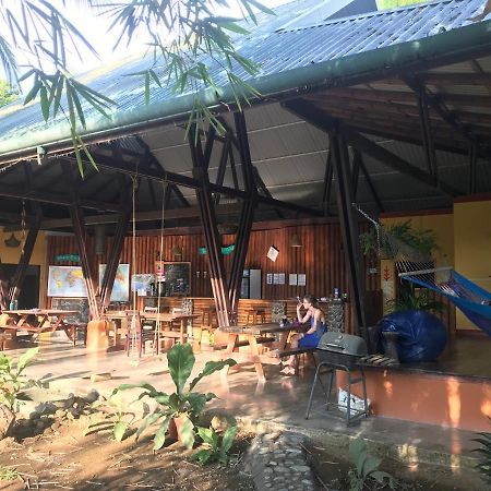 Luminosa Uvita Hostel Esterno foto